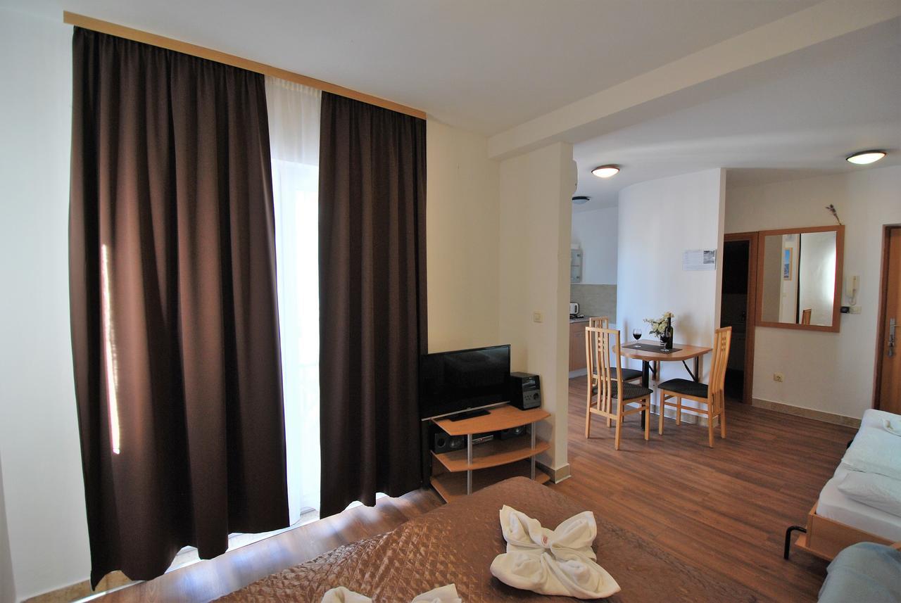 Nautica Apartments بيتينا المظهر الخارجي الصورة