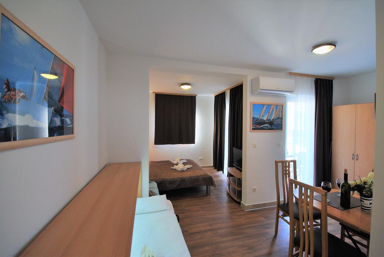 Nautica Apartments بيتينا المظهر الخارجي الصورة