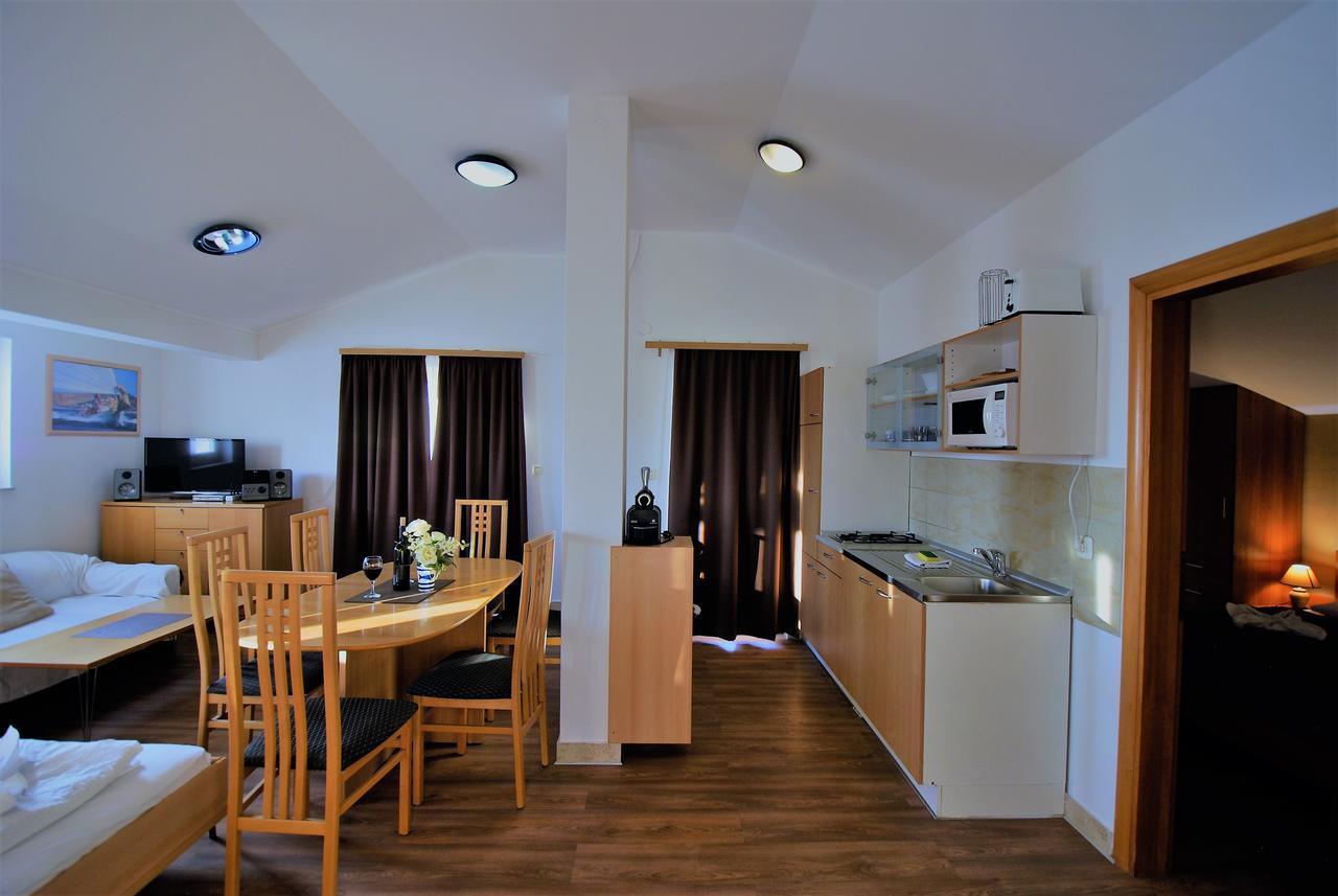 Nautica Apartments بيتينا المظهر الخارجي الصورة